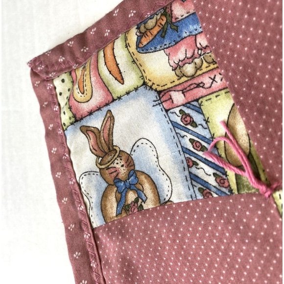 Vintage Handmade Throw Blanket Quilt Bunnies Rabbits Baby Child Pink Patchwork - Picture 3 of 9